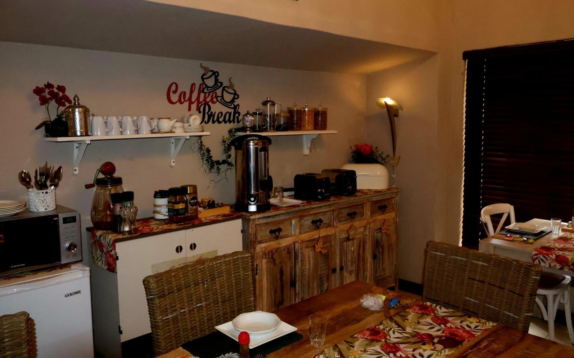 Bed and Breakfast The Leopard Tree Polokwane Exterior foto