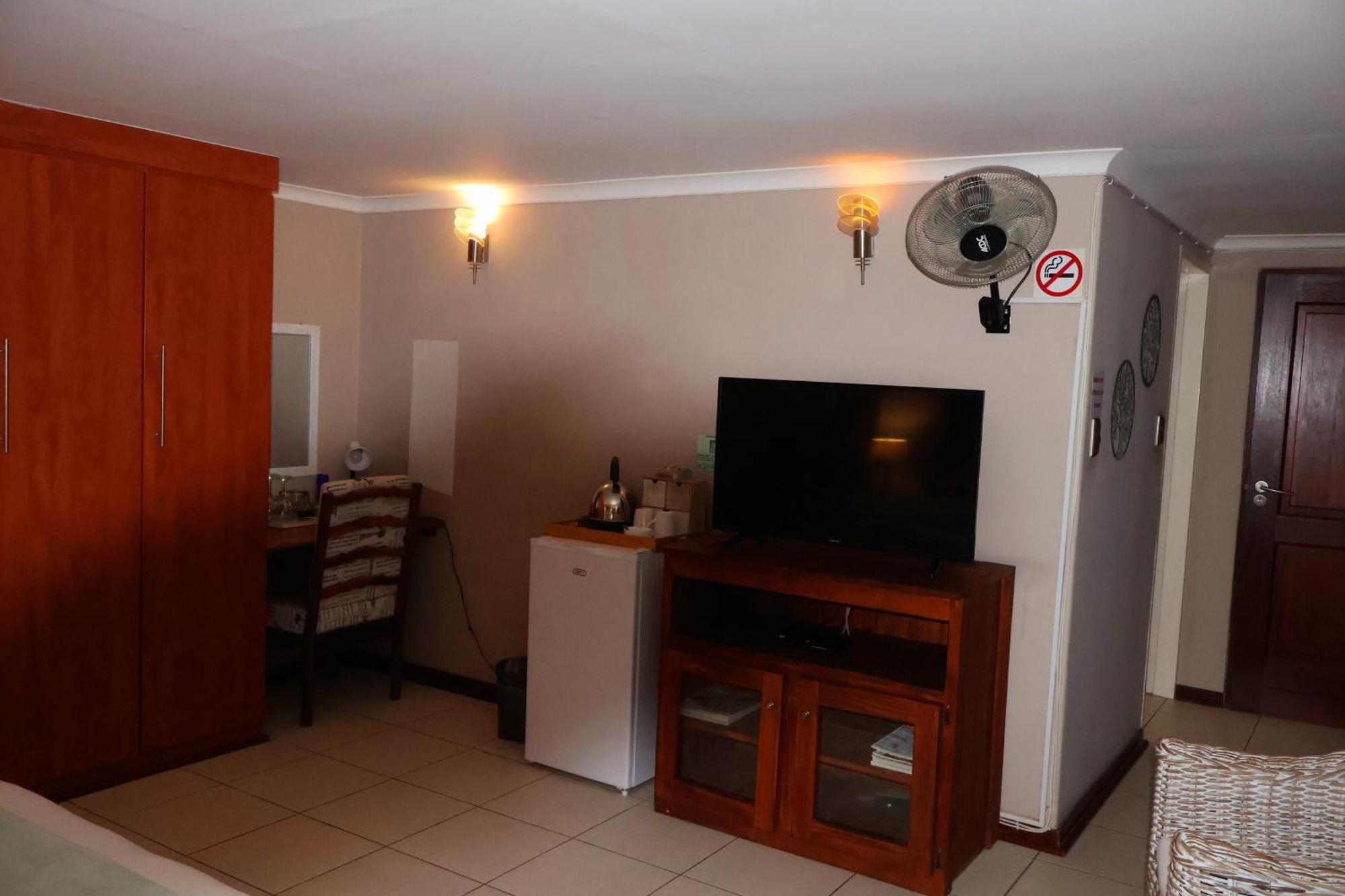 Bed and Breakfast The Leopard Tree Polokwane Exterior foto